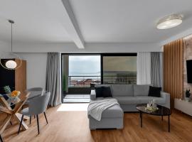 3-4. Luxury Apartments L&L Tucepi - 100m from the beach, razkošen hotel v Tučepih