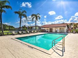 Stylish Fort Myers Condo about 2 Mi to Beaches!, spa hotel in Fort Myers