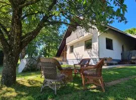 Forestside House Private Sauna & Relax Lounge