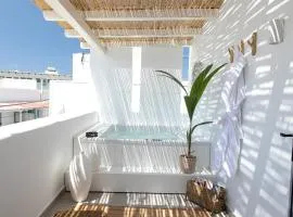 Kamvas Deluxe Apartments