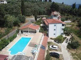 Majestic apartment in Mpenitses with shared pool