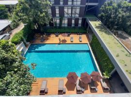 Vismaya Suvarnabhumi Hotel, hotel with pools in Lat Krabang