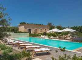 VILLA PASSO DEGLI AIRONI 12, Emma Villas