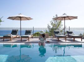 Avra Private Suites