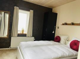 aday - Private room - Frederikshavn Center, homestay in Frederikshavn