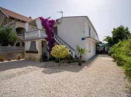 Apartman Mira