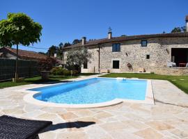 A Casa Romeu, cabaña o casa de campo en Santiago de Compostela