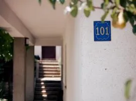 Music House Apartment