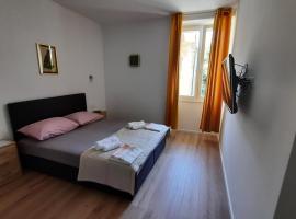 Cherry, self catering accommodation in Split