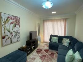 Beautiful Flat By The Beach Salalah, hotel en Salalah