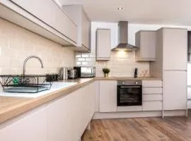 The Cavern Quarter Aparthotel by UStay