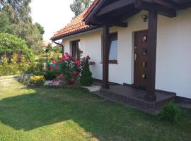 Dom Mazurska Apartamenty, hotel em Rydzewo