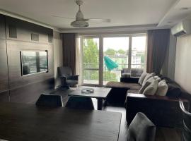 3bedroom Smarthome apartment, close to city center, hotel dicht bij: Millennium Park, Zielona Góra