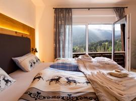 Bergblick Ruhe und Aussicht auf 1100m, hotel malapit sa Ochsenbergbahn, St. Lorenzen ob Murau