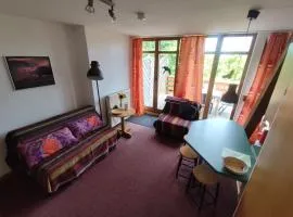 Five Oaks - Rote Wohnung