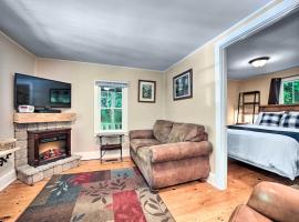 Bryson City Home with Private Fire Pit and Creek!, hotel with parking in Bryson City