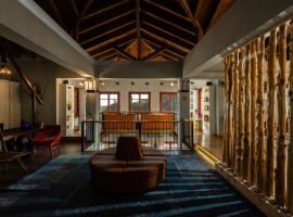 Rouista Tzoumerka Resort、Vourgareliのホテル