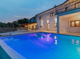 Villa Evas Castle Crikvenica Riviera, hotel v destinaci Bribir