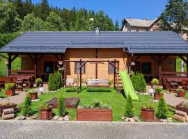 Drewniany Domek Daria i Tomek 2 domki na 8 osób – hotel w pobliżu miejsca Nowy Gierałtów Ski Lift w Stroniu Śląskim