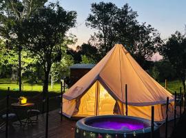 Green Garden Glamping Retezat, hotel a Bălan