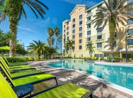 Comfort Suites Maingate East, hotel cerca de Old Town Segway Adventures, Orlando