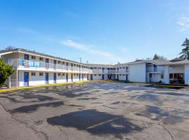 Motel 6 Pendleton, OR - West, hotel in Pendleton