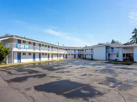 Motel 6 Pendleton, OR - West