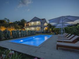 Villa MontAnja, villa em Herceg-Novi