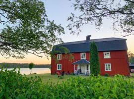 Holiday home Tussered Hacksvik, hotel v destinaci Håcksvik