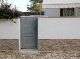 casa pita mini, cabaña o casa de campo en Torre Colimena