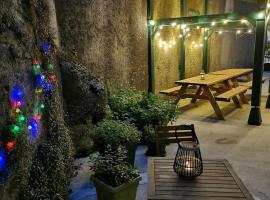 L'Orgel&eacute;taine : Grande Maison au milieu des Lacs du Jura