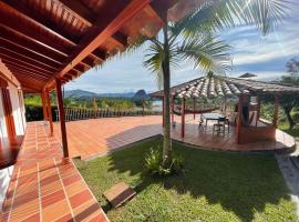 Finca-hotel Montecarlo Guatape by Hope คันทรีเฮาส์ในกัวตาเป