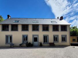 LE LAVOIR Classé 5***** BAYEUX Centre 9 Personnes, khách sạn sang trọng ở Bayeux