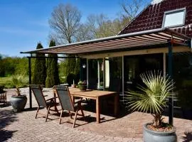 Vakantiehuis het Voorhuis op Landgoed koepeltjesplaats