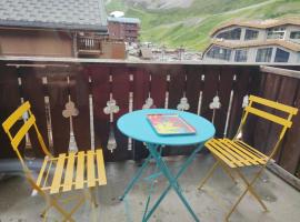 CHALET CLUB VAL CLARET 1 46, hotel in Tignes