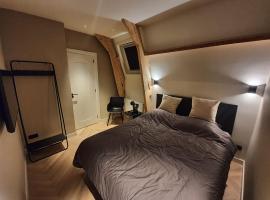 Super de luxe privékamer op een toplocatie - Room 2, hotell i Egmond aan Zee