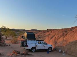 Ozohere Campsite and Himba Village, hotel v destinaci Uis