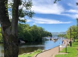 Light & Spacious Loch Lomond Apartment, hotel in Alexandria