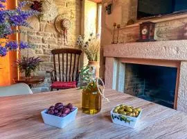 OLIVE LAND - ΓΗ ΤΗΣ ΕΛΙΑΣ / STONE VILLA.