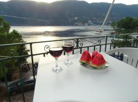 VASILIKI ROYAL STOUDIOS, serviced apartment sa Vasiliki