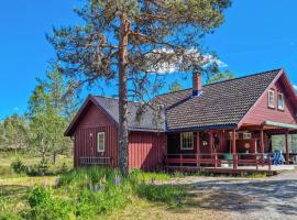 Lovely Home In Hornnes With Kitchen, hotel in Hornnes