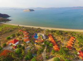 Nandel Beach Resort, resort i La Cruz