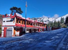 Hotel Burans & Restaurant, hotel v destinaci Chakrata