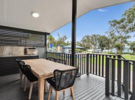 Ingenia Holidays Lake Macquarie, hotel berdekatan Marina Wyee Point, Mannering Park