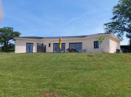 Gite du chêne vert - Périgord, hotel di Salignac Eyvigues