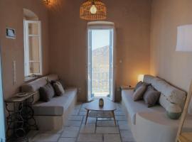 Salty Edge Holiday Home, pet-friendly hotel in Serifos Chora
