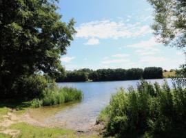 zentrumsnahes Wohnen in der Alten Schule am See, hotel i Schwerin