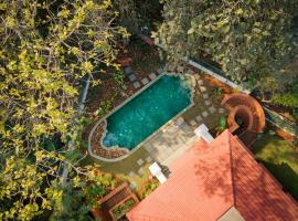 VianaarEscapes-Cardo-IndoPortuguese Villa-Assagao, hotel med pool i Marna