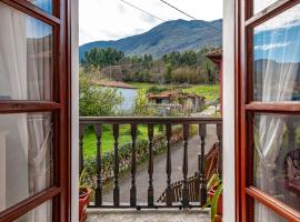 Casa Rural El Traveseu, kalnų namelis mieste Camango