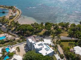 Skylight Suites Hotel, hotel cerca de Ocean World, San Felipe de Puerto Plata